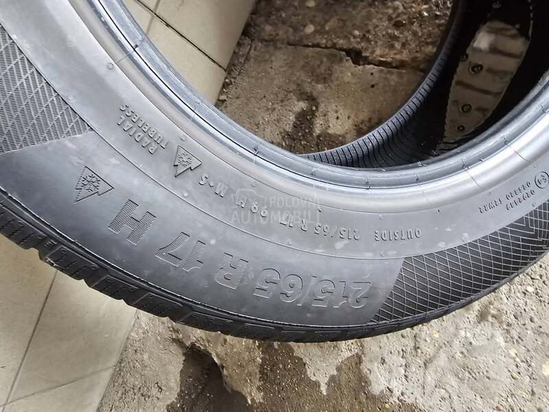 Continental 215/65 R17 Zimska