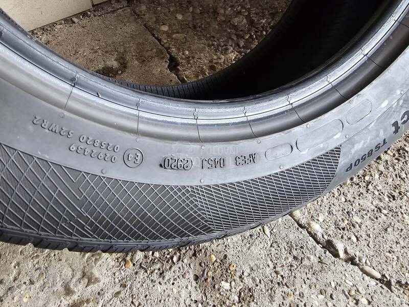 Continental 215/65 R17 Zimska
