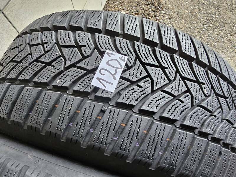 Dunlop 225/45 R18 Zimska