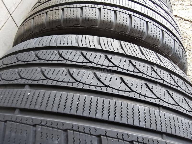 Tracmax 235/55 R17 Zimska