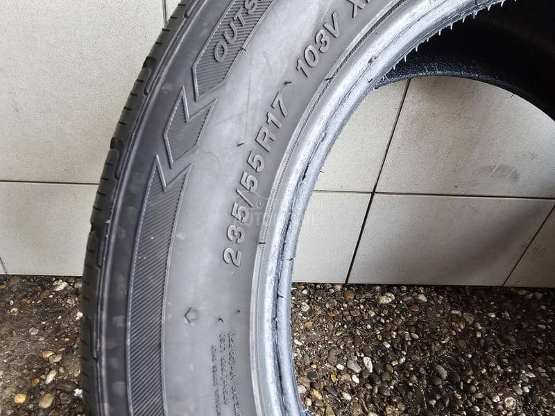 Tracmax 235/55 R17 Zimska