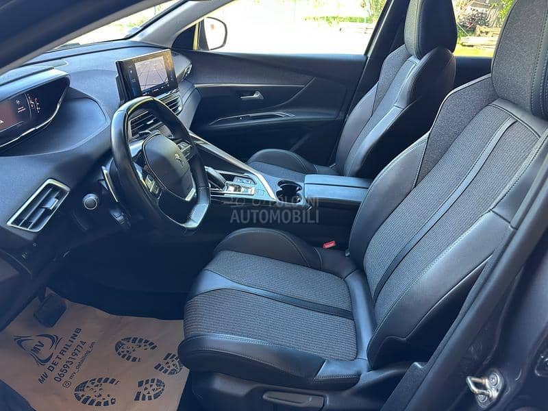 Peugeot 3008 ALLURE/AT8