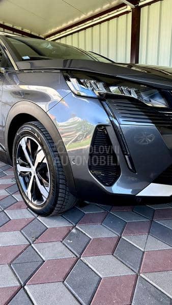 Peugeot 3008 ALLURE/AT8