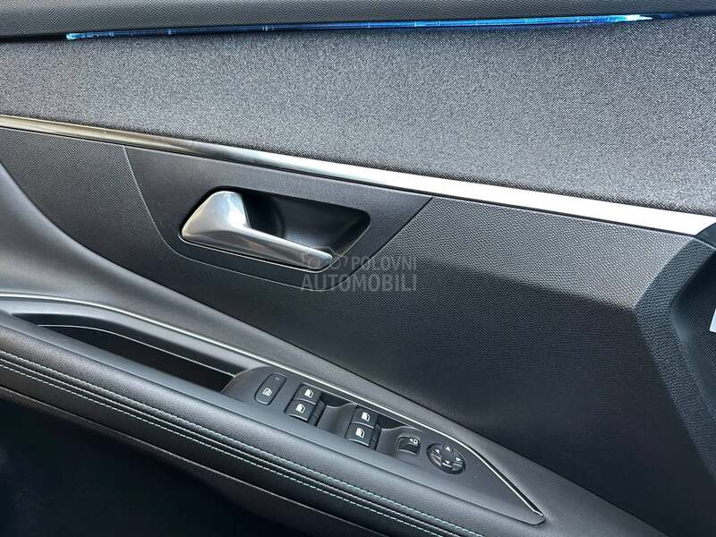 Peugeot 3008 1.5 HDI/ALLURE