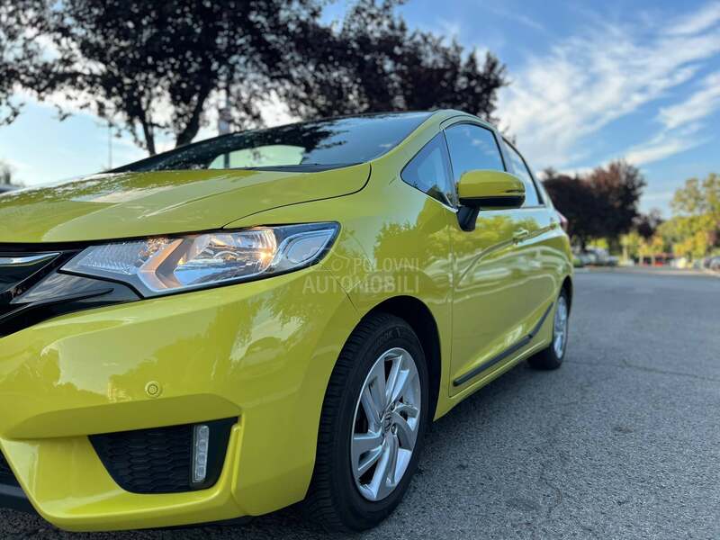 Honda Jazz 1.3 i-VTEC ELEGANCE