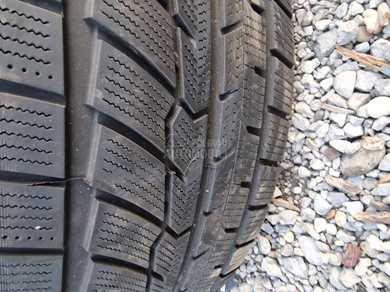 Alliance 235/50 R19 Sve sezone