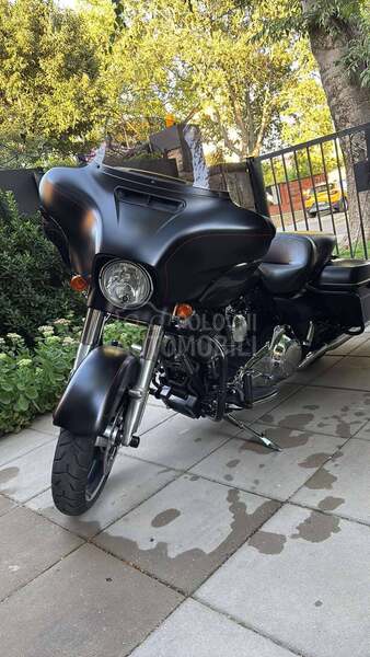 Harley Davidson Street Glide mat, hitno