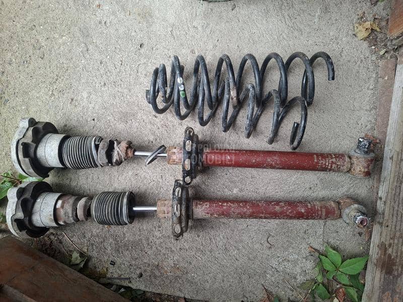 zadnji amortizeri a4 b5 karav