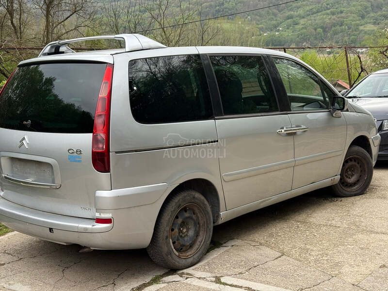 Citroen C8 