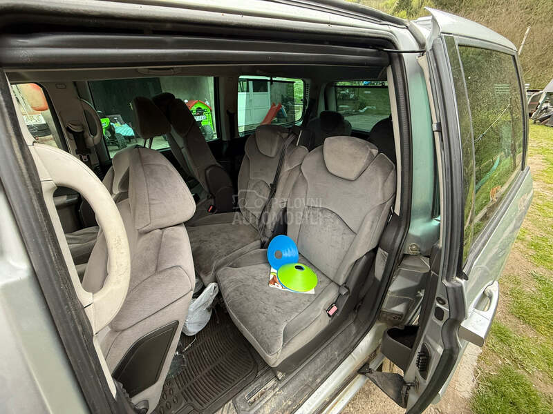 Citroen C8 