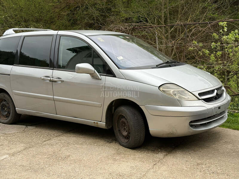 Citroen C8 