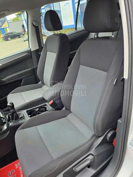 Volkswagen Golf Sportsvan S A L O M