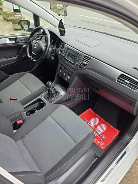 Volkswagen Golf Sportsvan S A L O M