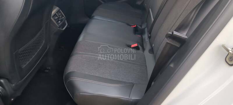 Peugeot 3008 1.2  GT  LAJN