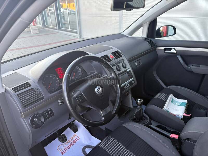 Volkswagen Touran 20 cng