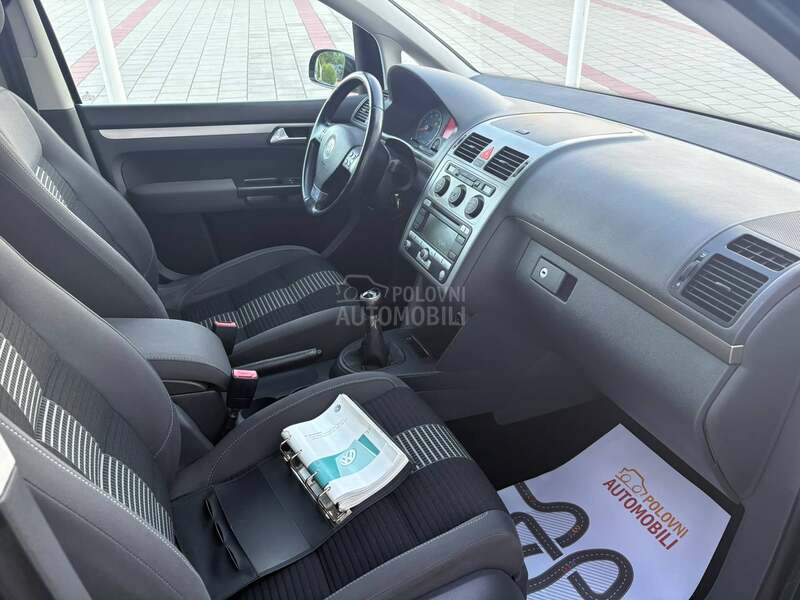 Volkswagen Touran 20 cng
