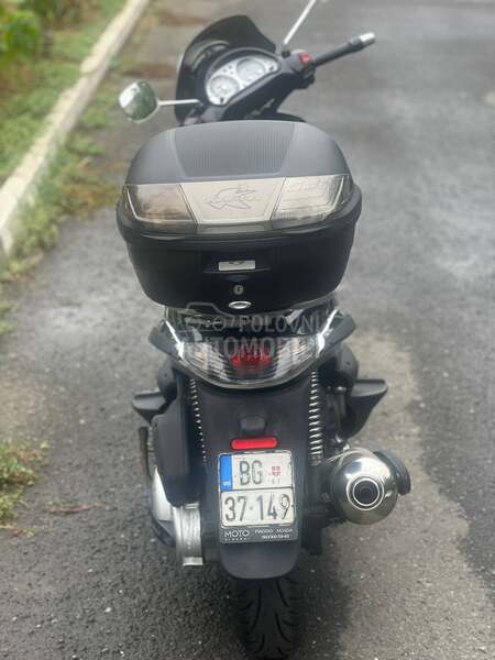 Piaggio Beverly Tourer 400