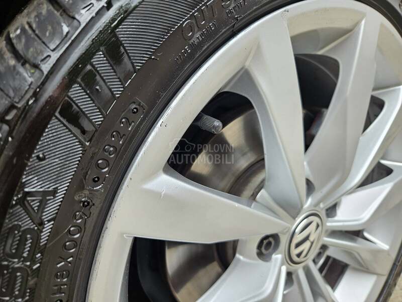 Volkswagen Golf 7 1.6 tdi highline