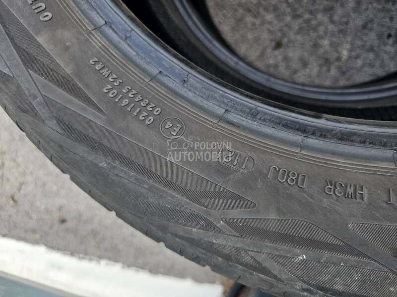 Continental 215/55 R17 Letnja