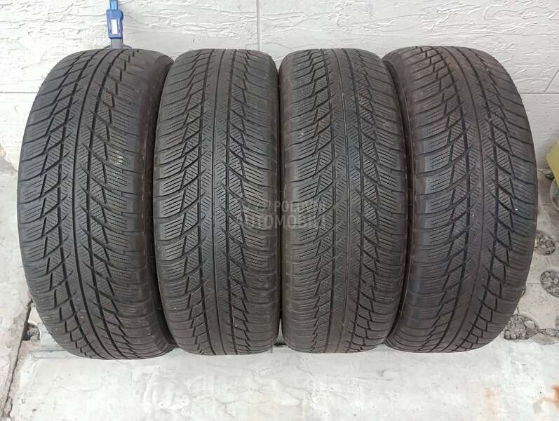 Bridgestone 205/60 R17 Zimska
