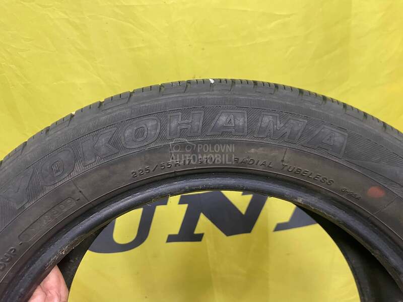 Yokohama 225/55 R17 Letnja