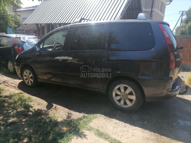Citroen C8 