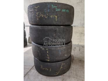 Avon 205/60 R17 Letnja