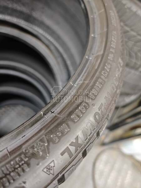 Continental 275/30 R20 Zimska