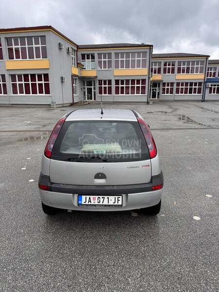 Opel Corsa C 1.7 DTI