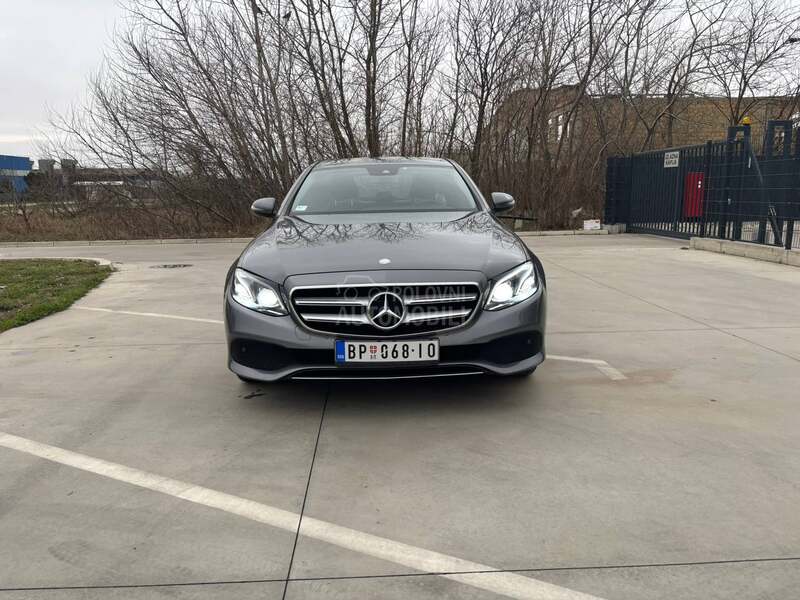 Mercedes Benz E 220 VIRTUAL