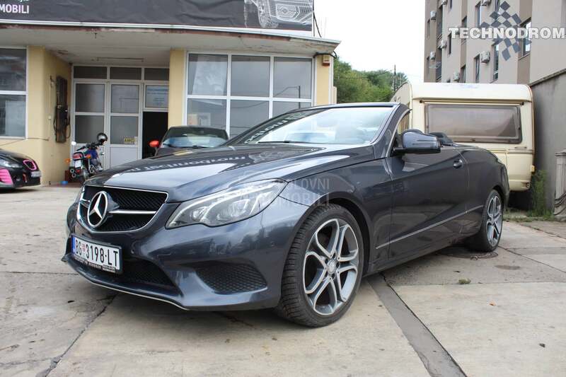 Mercedes Benz E 200 Cabrio