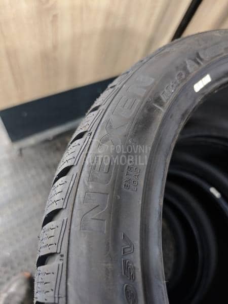 Nexen 225/45 R18 Zimska