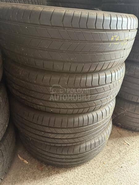Kumho 215/60 R17 Letnja