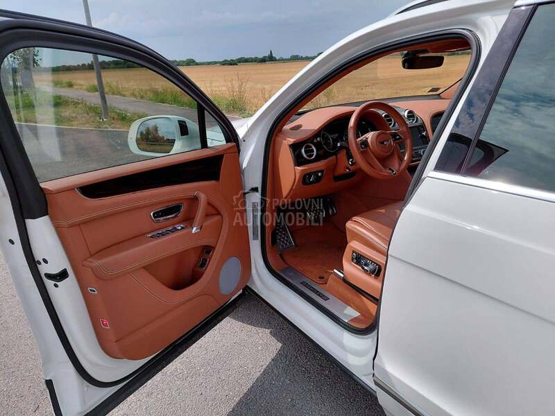 Bentley Bentayga 4.0 V8