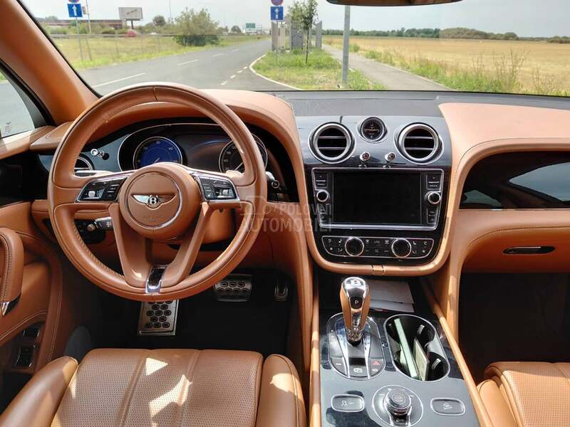 Bentley Bentayga 4.0 V8