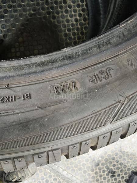 Dunlop 255/45 R20 Zimska