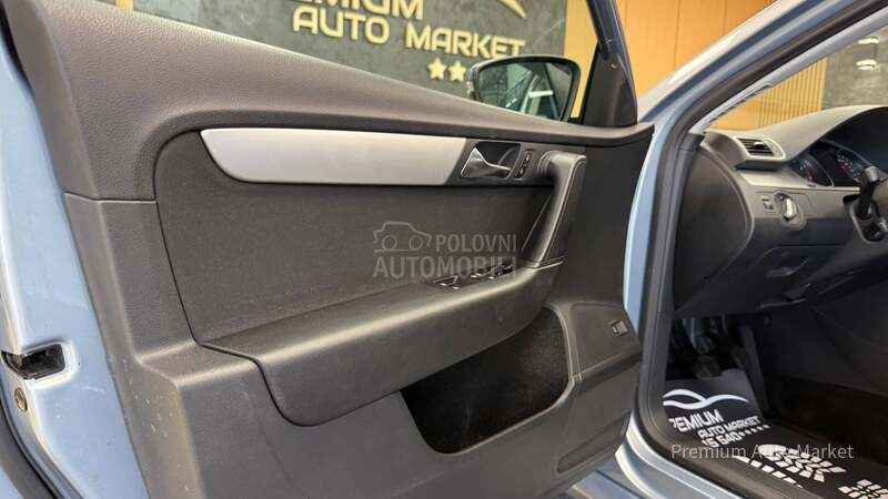 Volkswagen Passat B7 //1.4 TSI//N.AVI/NOV