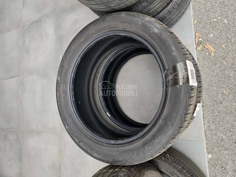 Hankook 235/50 R19 Letnja