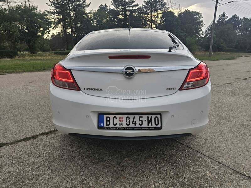 Opel Insignia 2.0 cdti