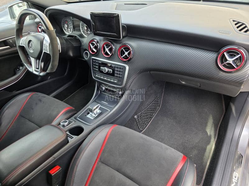 Mercedes Benz A 45 AMG 