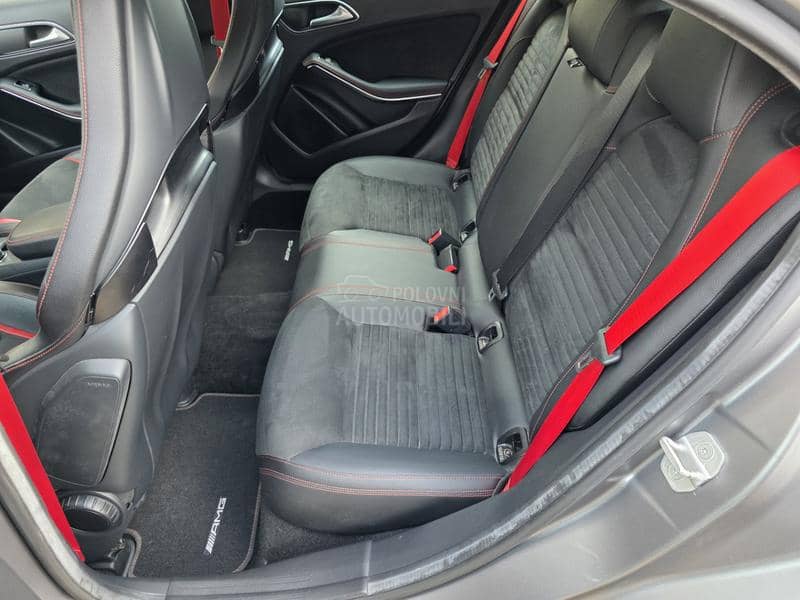 Mercedes Benz A 45 AMG 