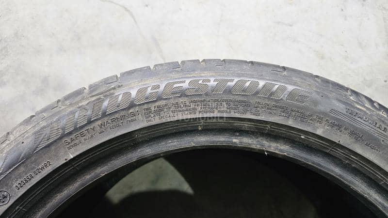 Bridgestone 245/40 R17 Letnja
