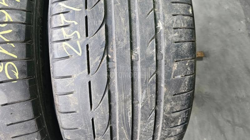 Bridgestone 255/40 R18 Letnja