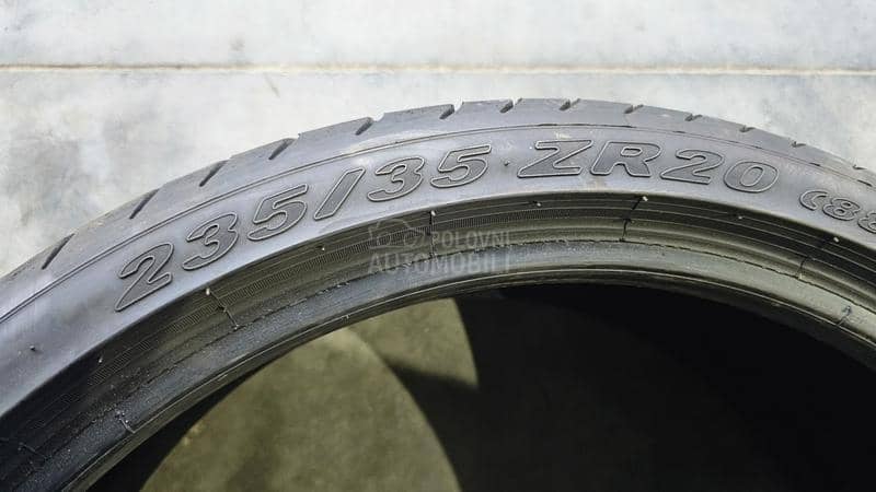 Pirelli 235/35 R20 Letnja