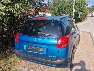 zadnji stop za Peugeot 207