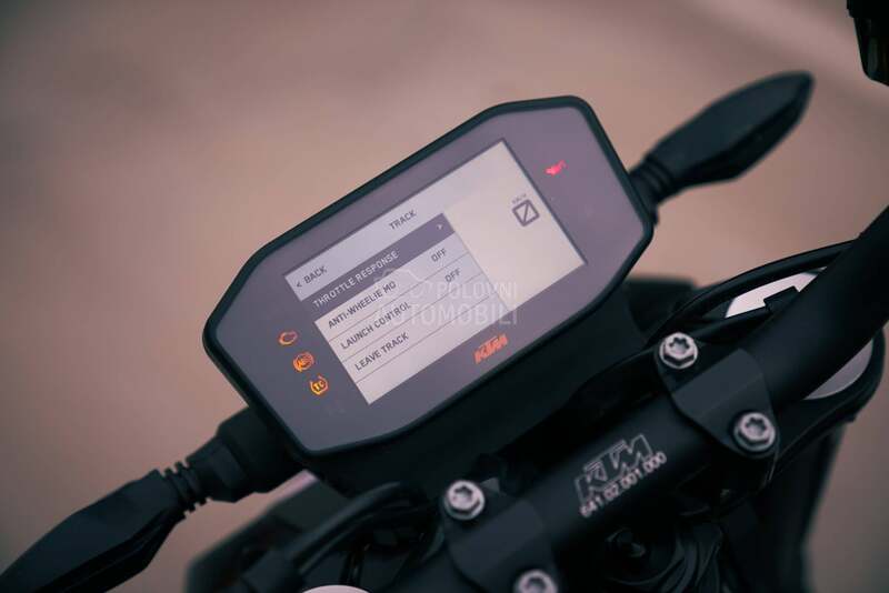 KTM DUKE 790