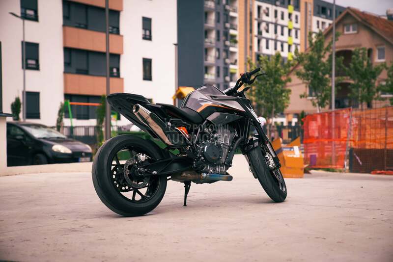 KTM DUKE 790