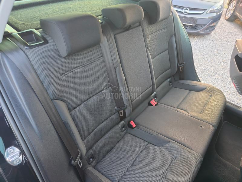 Volkswagen Golf 7 1.6 TDI Highline