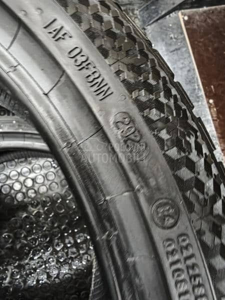 Continental 245/40 R19 Zimska