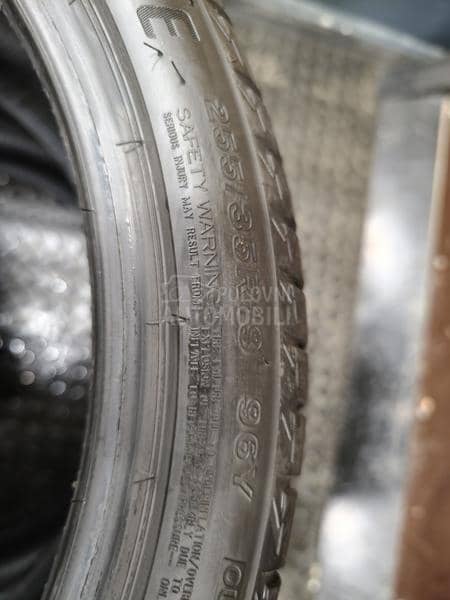 Bridgestone 255/35 R19 Letnja